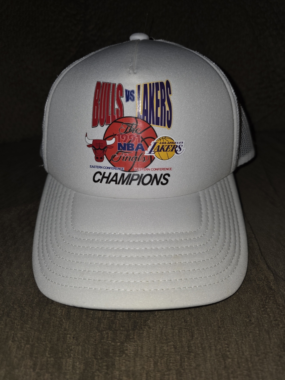 Mitchell & Ness White Bulls vs Lakers 1991 Finals Trucker Hat
